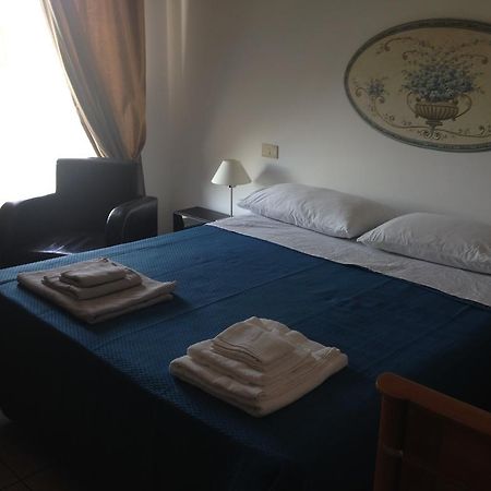 Residence Mareblu Barcellona-Pozzo di Gotto Extérieur photo