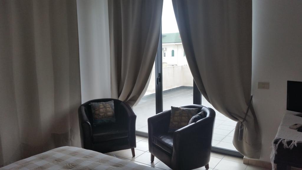 Residence Mareblu Barcellona-Pozzo di Gotto Extérieur photo